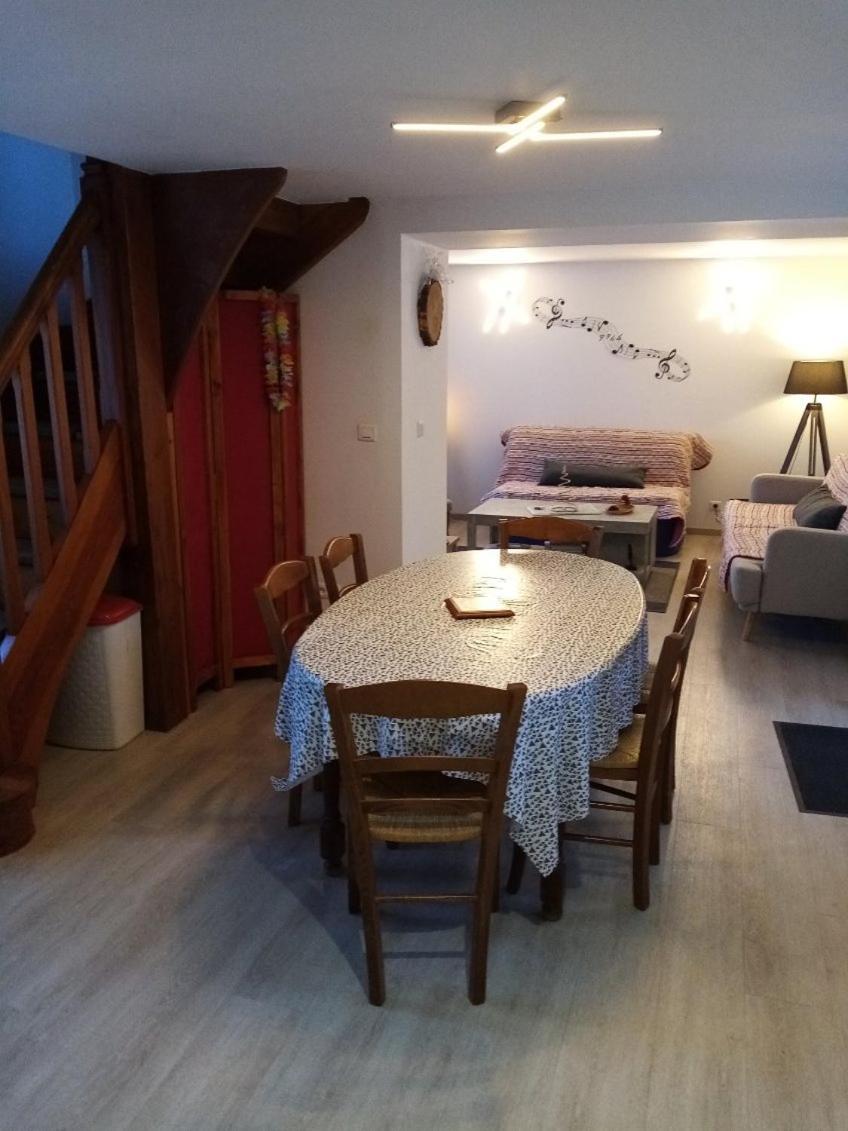 Gite Le Jaya Saint-Georges-de-Luzençon Εξωτερικό φωτογραφία
